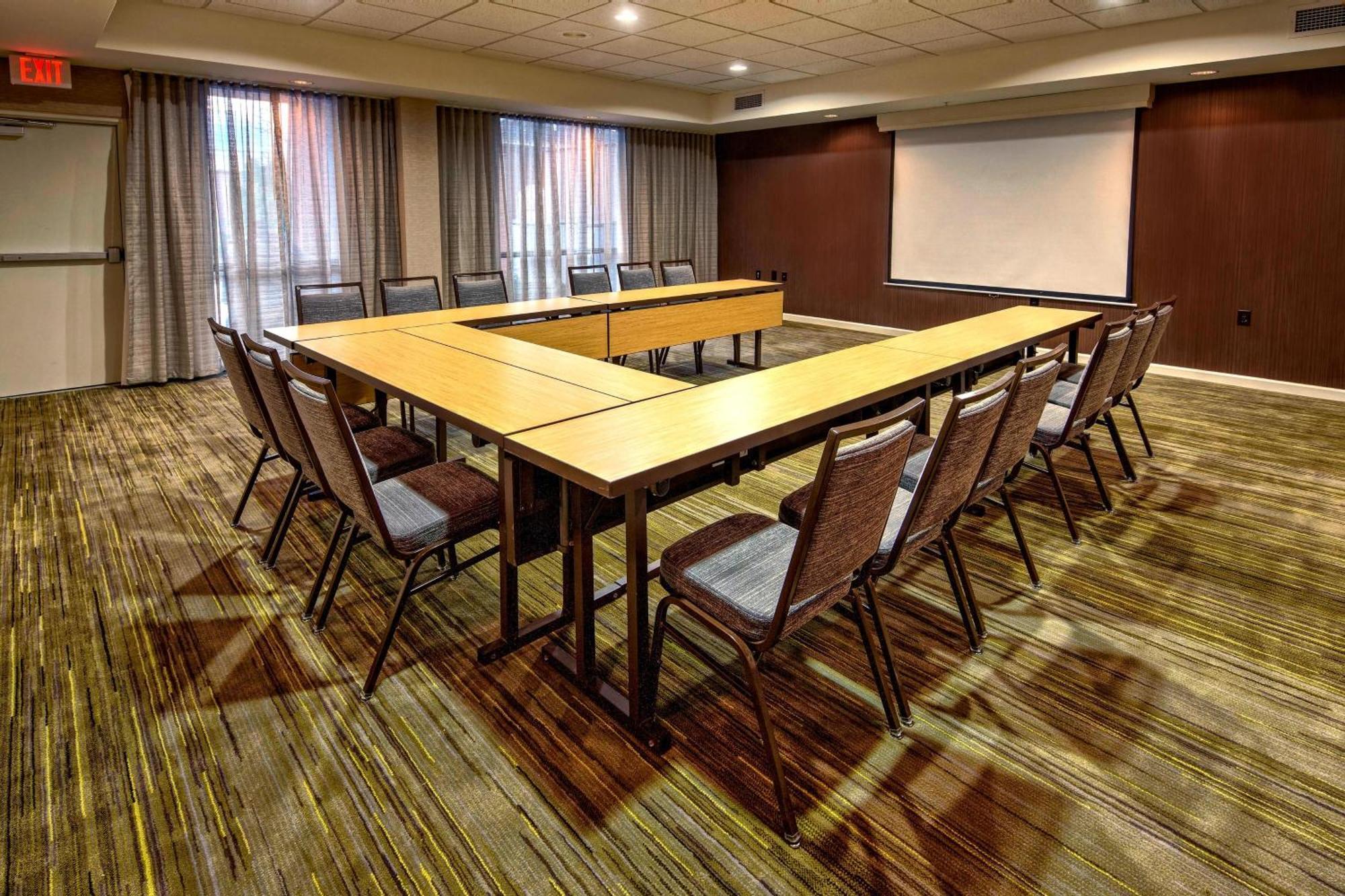 מלון Courtyard By Marriott אלכסנדריה מראה חיצוני תמונה