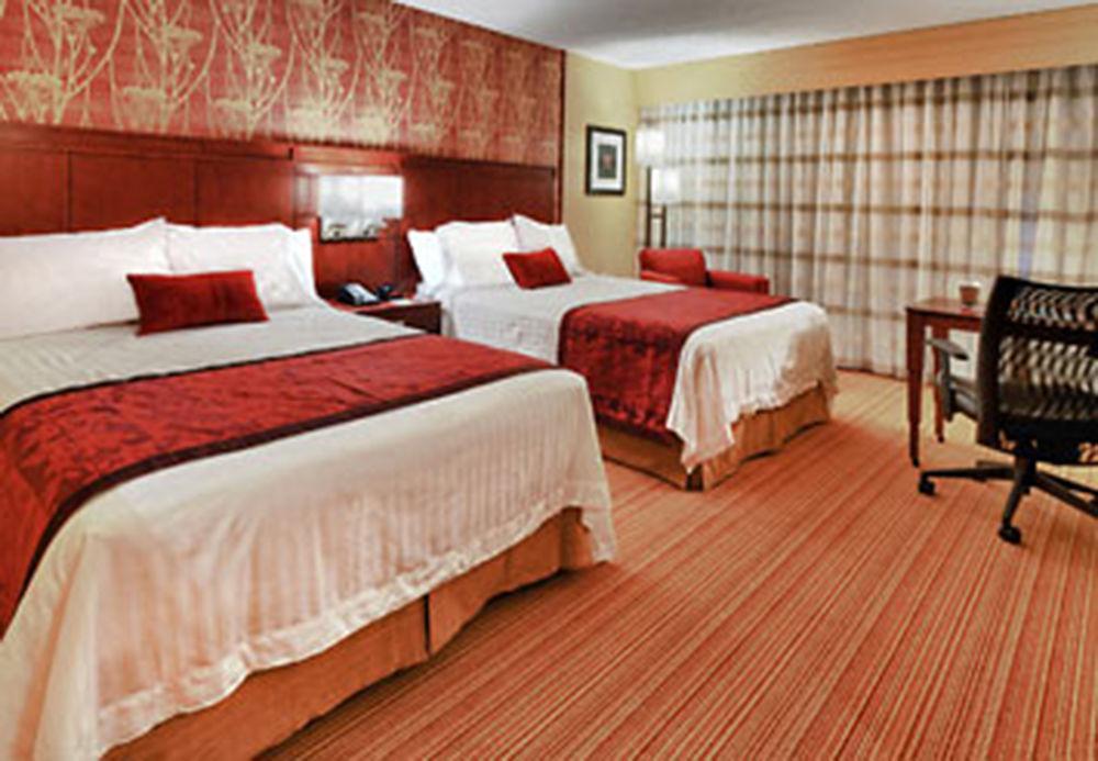 מלון Courtyard By Marriott אלכסנדריה חדר תמונה