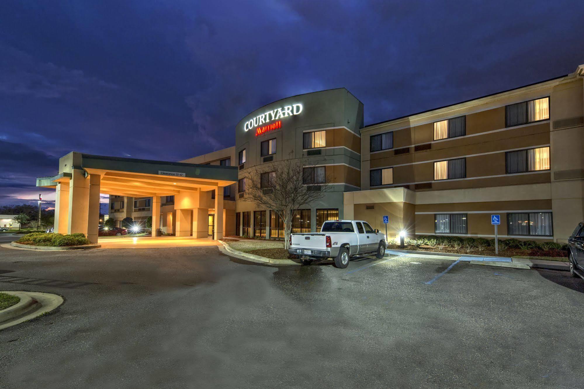 מלון Courtyard By Marriott אלכסנדריה מראה חיצוני תמונה
